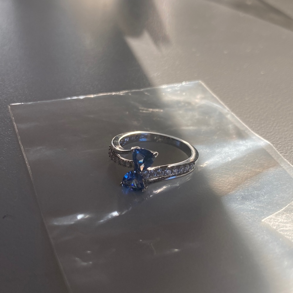 Tanzanite and White Topaz ring